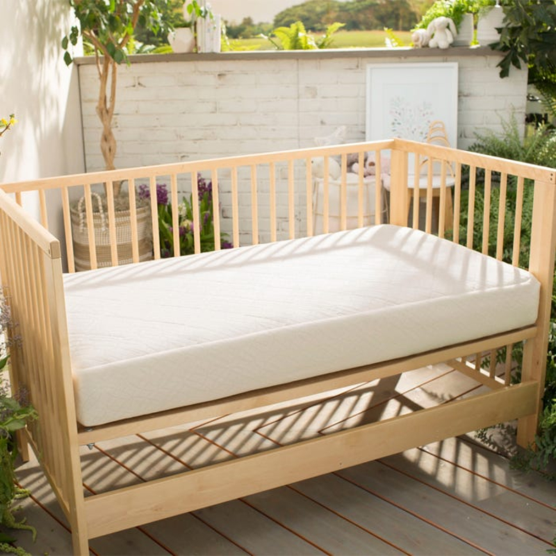 organic travel crib